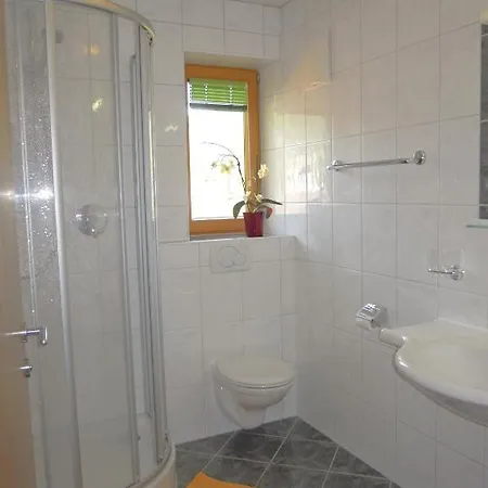 Neustockach Apartman